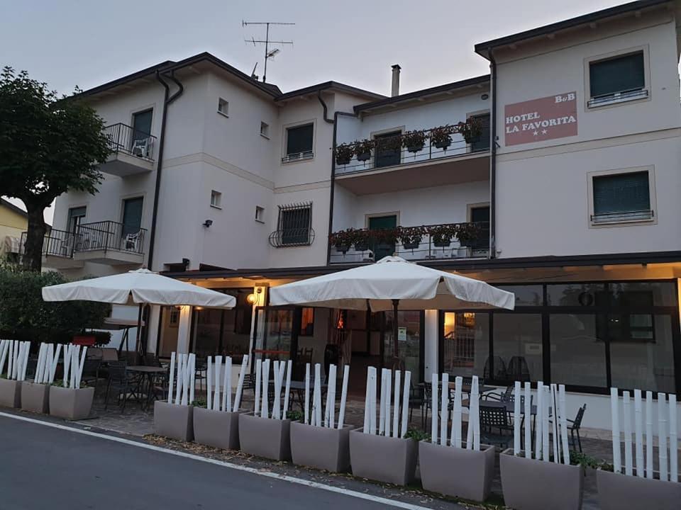Hotel La Favorita Peschiera del Garda Ngoại thất bức ảnh