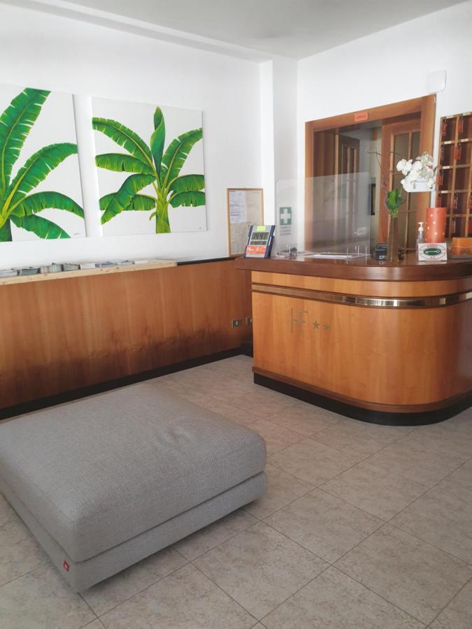 Hotel La Favorita Peschiera del Garda Ngoại thất bức ảnh
