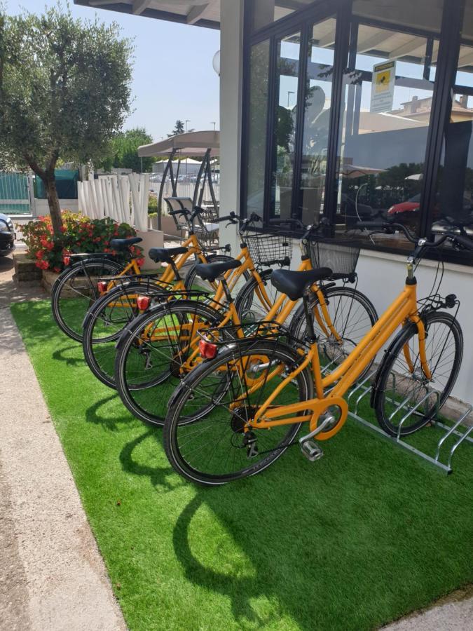 Hotel La Favorita Peschiera del Garda Ngoại thất bức ảnh