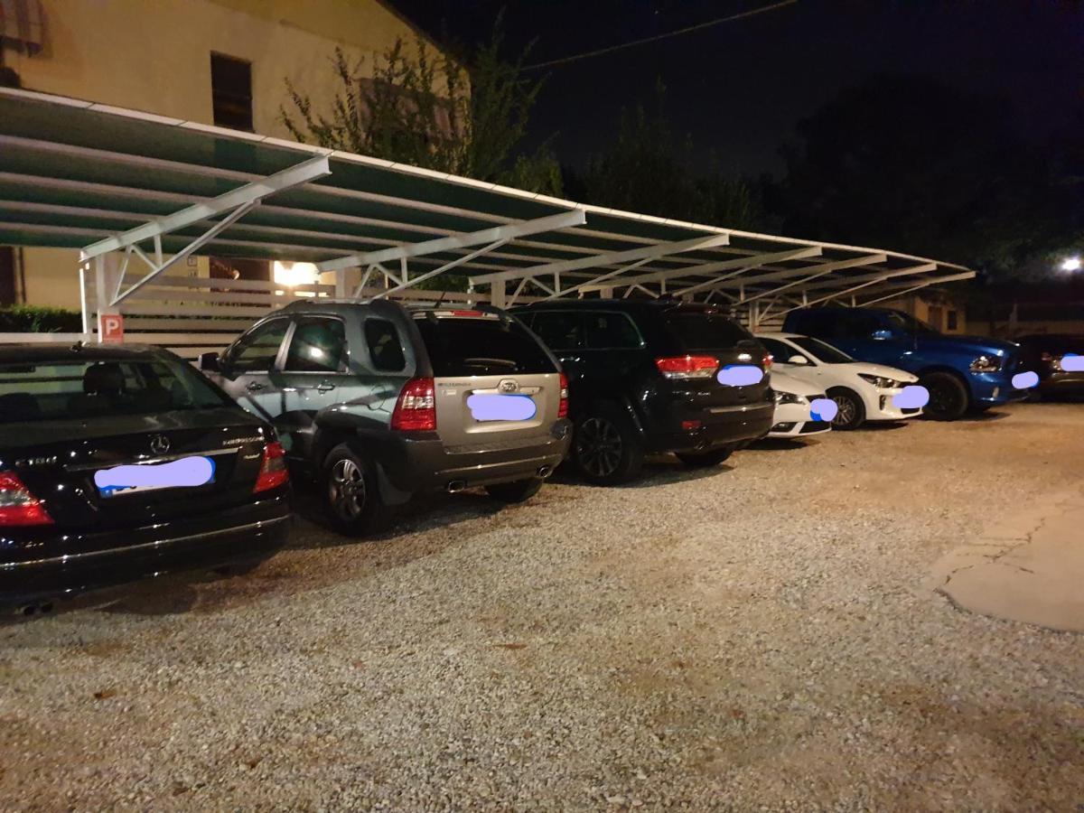 Hotel La Favorita Peschiera del Garda Ngoại thất bức ảnh