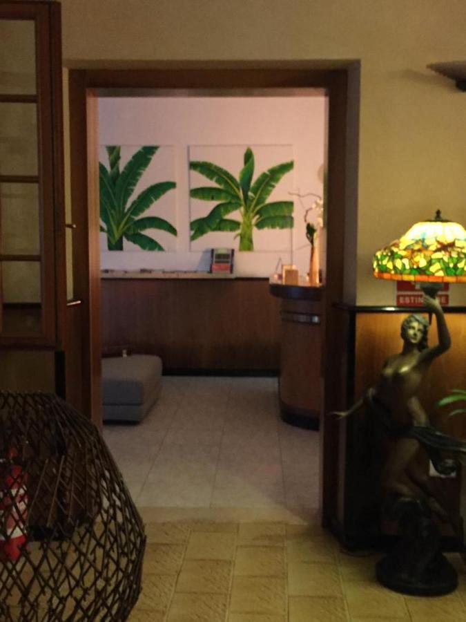 Hotel La Favorita Peschiera del Garda Ngoại thất bức ảnh