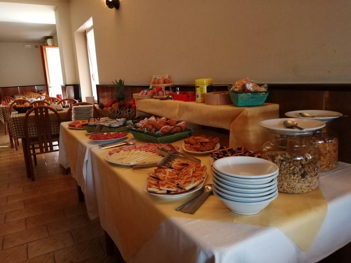 Hotel La Favorita Peschiera del Garda Ngoại thất bức ảnh